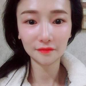 Meet your Posher, Gina